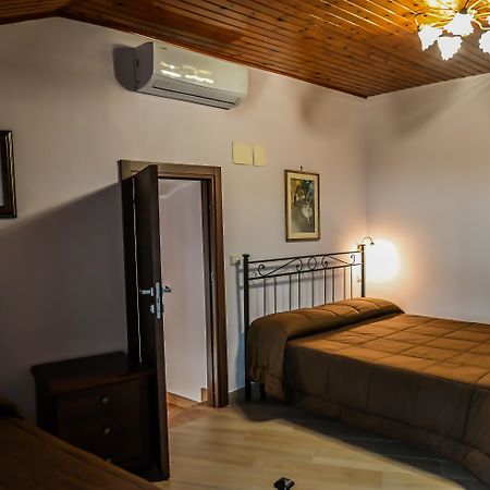 Villa Etna Dimora Dei Saponari Trecastagni Exterior foto